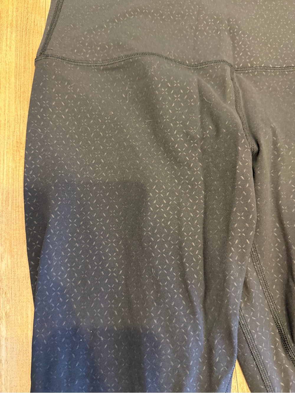lululemon athletica Align™ High-Rise Leggings with subtle pattern 28” inseam - Picture 6 of 6
